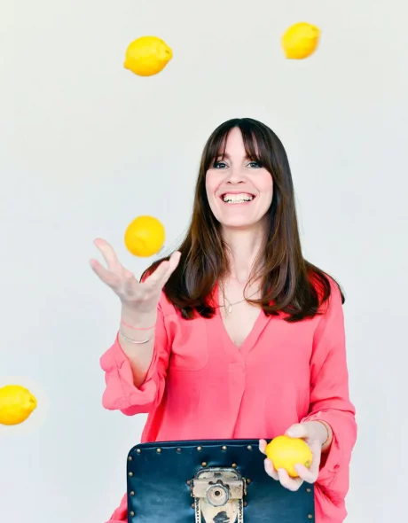 majka kreyssig_healingfoodberlin_ernährungsberatung_berlin_jonglieren mit zitronen